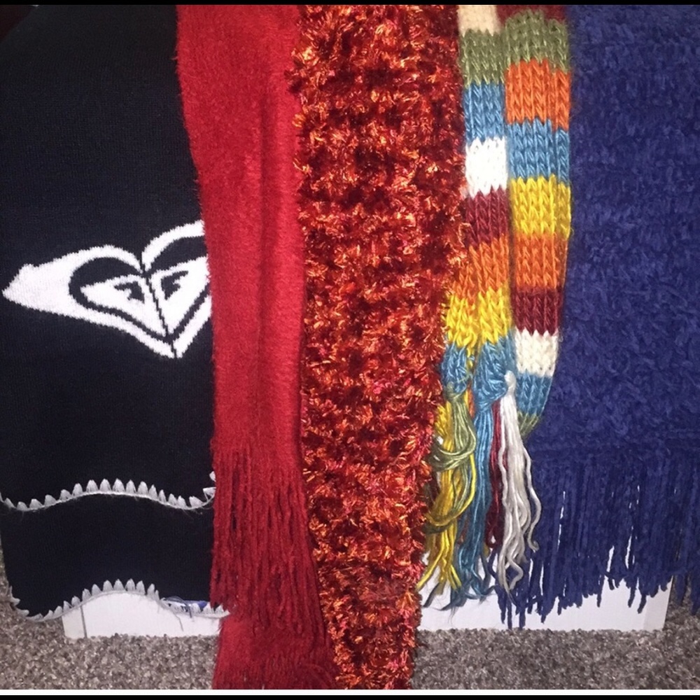 RESERVED Roxy scarf